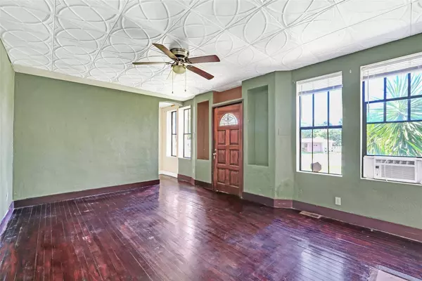 2309 AVENUE C SW, Winter Haven, FL 33880