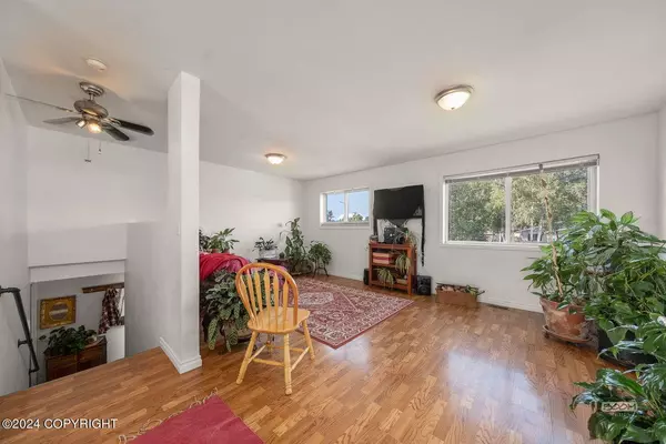 125 Montgomery WAY, Palmer, AK 99645