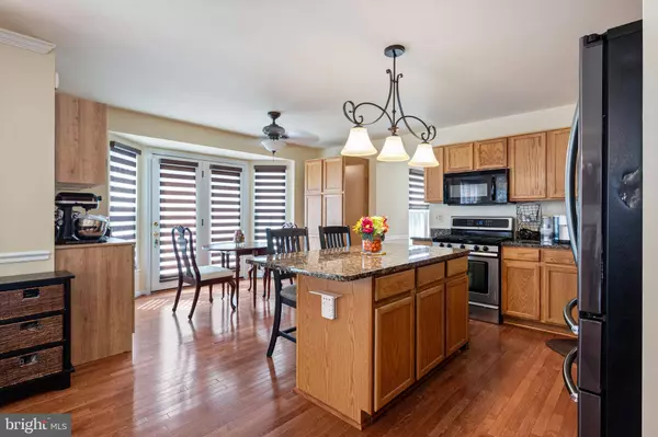 4941 FRISHMAN CT, Woodbridge, VA 22193