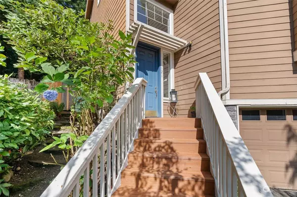 121 Sunset CT NW, Issaquah, WA 98027