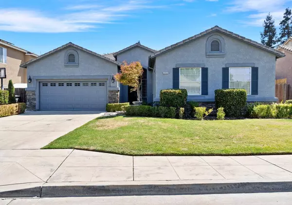 2352 Prescott Avenue, Clovis, CA 93619