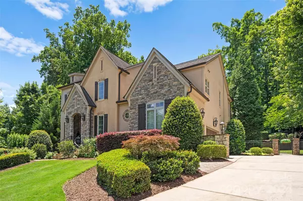 9923 Clarkes View PL NW, Concord, NC 28027