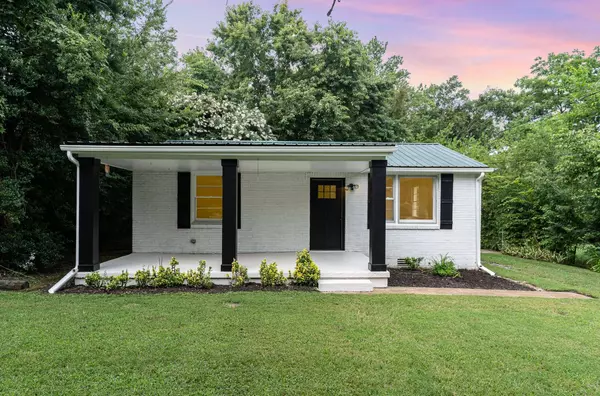 318 Keeton Ave, Old Hickory, TN 37138