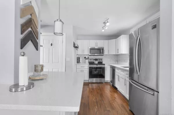 29 Catlin Place, Shelton, CT 06484