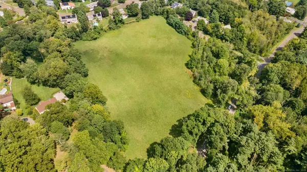 Footit Drive, Middletown, CT 06457