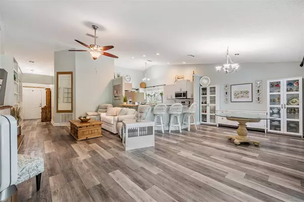 1640 NAVIGATOR LN, Tarpon Springs, FL 34689