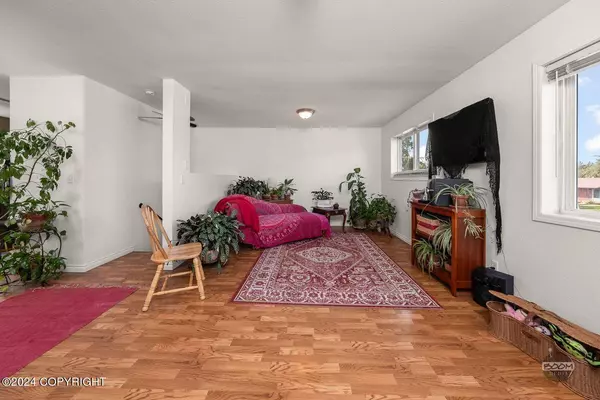 125 Montgomery WAY, Palmer, AK 99645