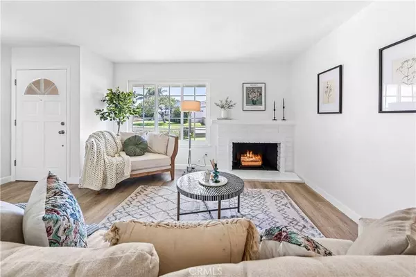 17361 Frans LN, Huntington Beach, CA 92649