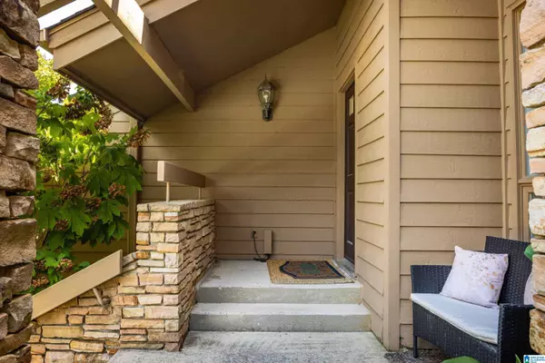 3033 CAHABA CLIFFS DRIVE #3033, Birmingham, AL 35243