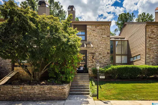 3033 CAHABA CLIFFS DRIVE #3033, Birmingham, AL 35243