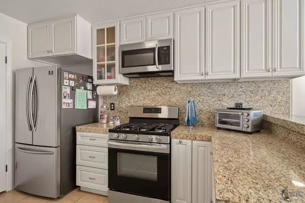 415 N H St, Westmorland, CA 92281