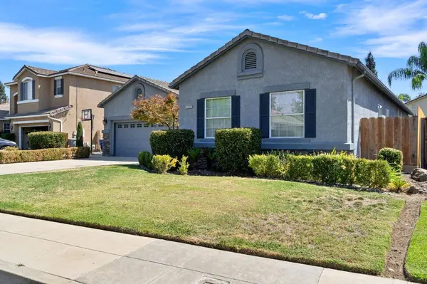 2352 Prescott Avenue, Clovis, CA 93619