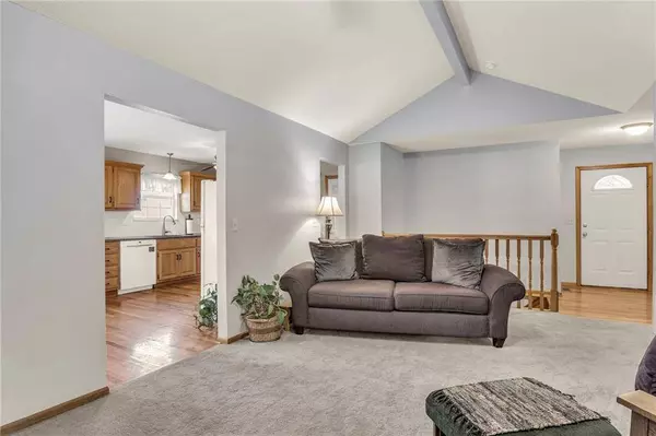 201 Mary WAY, Belton, MO 64012