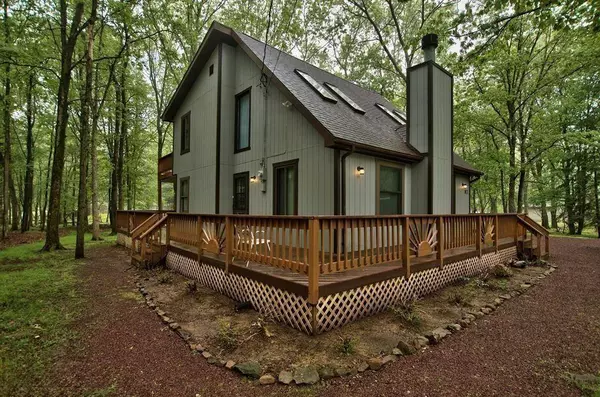 87 Eliot Ln, Albrightsville, PA 18210