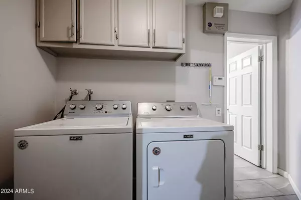 7021 S 42ND Street, Phoenix, AZ 85042