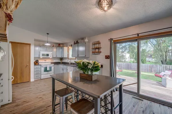 433 E Netherwood Street, Oregon, WI 53575