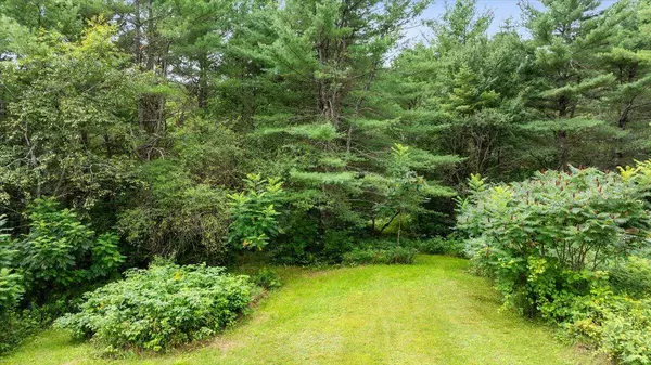 174 Poplar Hill RD, Mexico, ME 04257