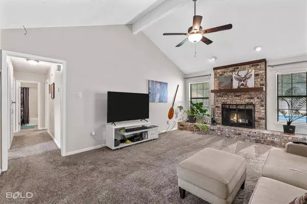 8801 Dogwood Trail, Haughton, LA 71037