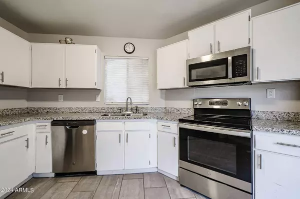 7021 S 42ND Street, Phoenix, AZ 85042