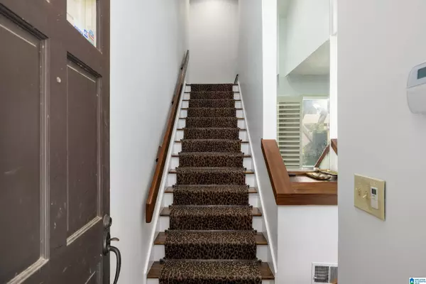 3033 CAHABA CLIFFS DRIVE #3033, Birmingham, AL 35243