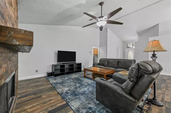 2701 Thunderbird Drive, Denton, TX 76207