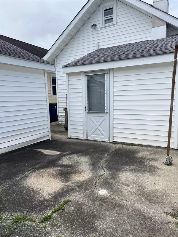 207 N Somerset Ave Ave, Ventnor, NJ 08406