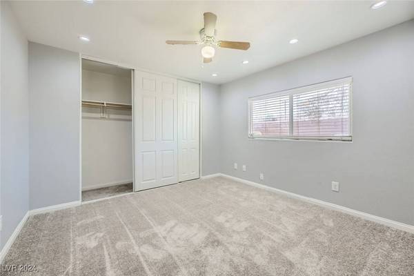5185 Gray Lane #J, Las Vegas, NV 89119