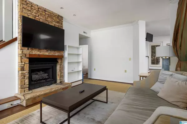 3033 CAHABA CLIFFS DRIVE #3033, Birmingham, AL 35243