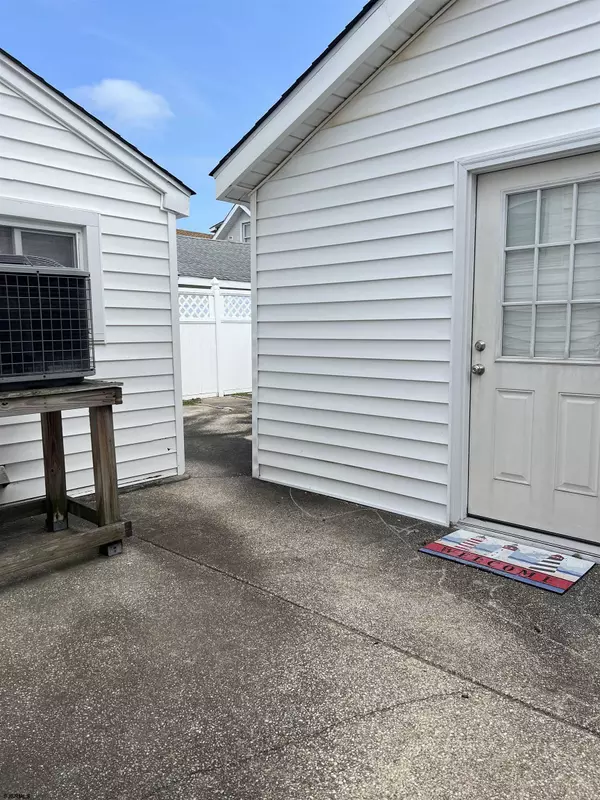 207 N Somerset Ave Ave, Ventnor, NJ 08406