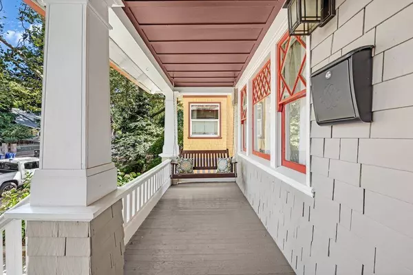 2106 E ST, Sacramento, CA 95816