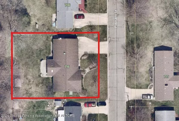 716 Pleasant Street, Charlotte, MI 48813, Charlotte, MI 48813