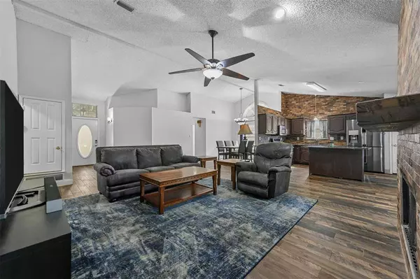 2701 Thunderbird Drive, Denton, TX 76207