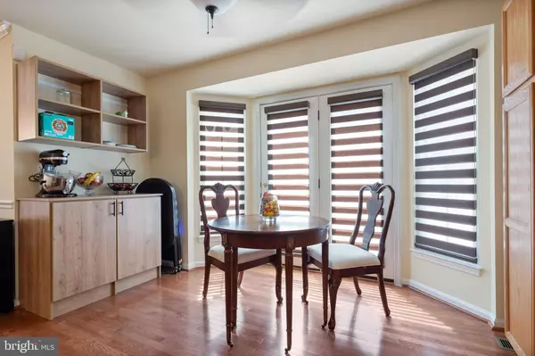 4941 FRISHMAN CT, Woodbridge, VA 22193