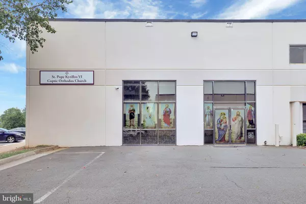 14740 FLINT LEE RD #UNIT A&B, Chantilly, VA 20151