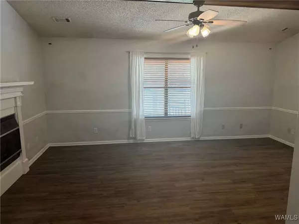 10620 Hunnicutt RD, Coaling, AL 35453