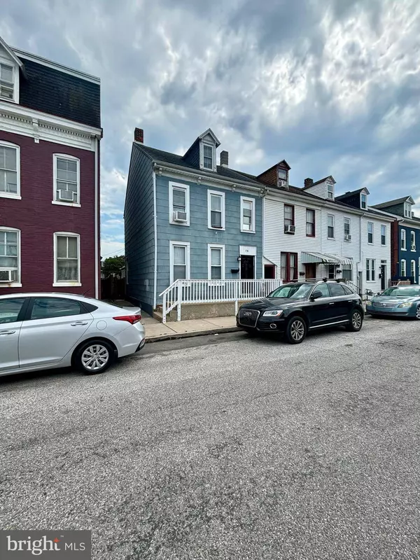 718 WALLACE ST, York, PA 17403