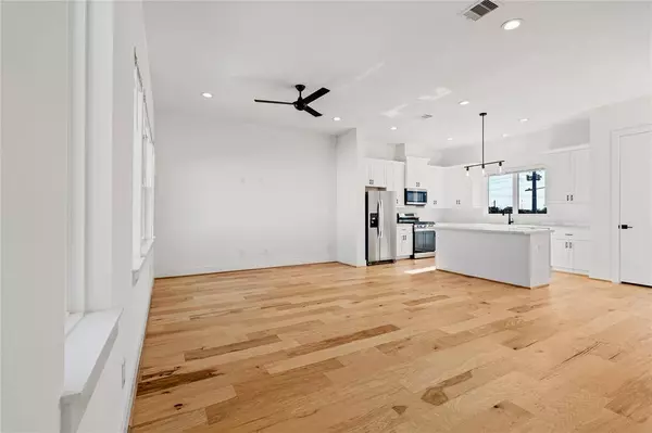 2117 Engelmohr ST #A, Houston, TX 77054