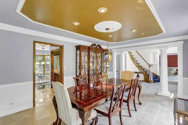 58 Overbrook RD, South Barrington, IL 60010