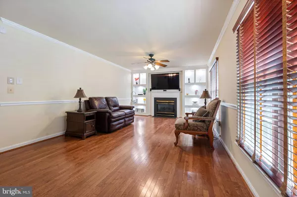 4941 FRISHMAN CT, Woodbridge, VA 22193