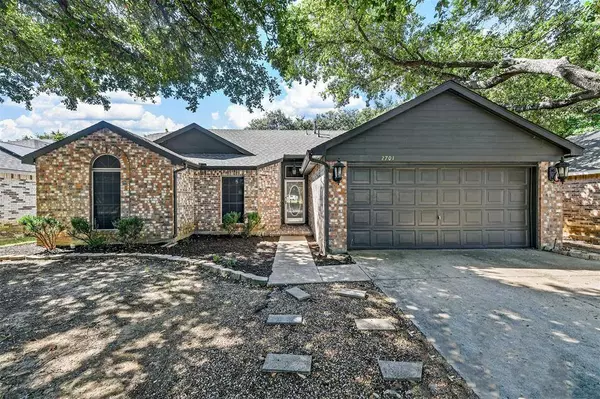 2701 Thunderbird Drive, Denton, TX 76207