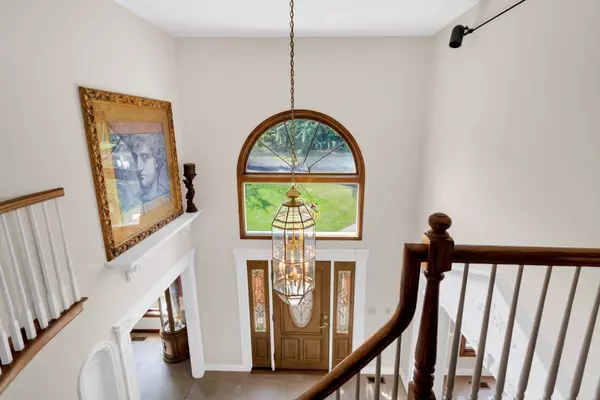 58 Overbrook RD, South Barrington, IL 60010