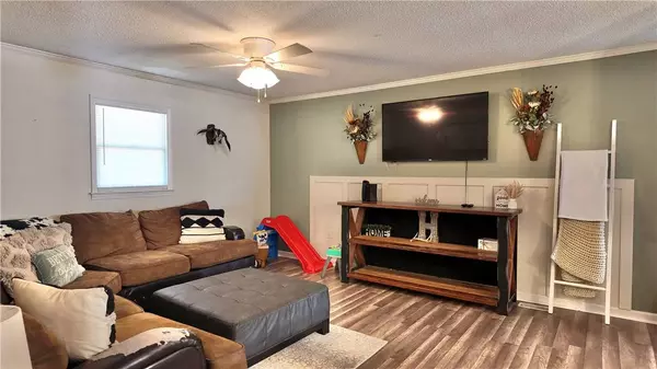 202 Hazelwood AVE, Anderson, SC 29626