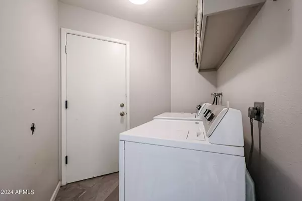 7021 S 42ND Street, Phoenix, AZ 85042