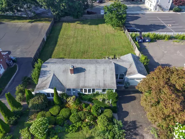 25 Elm Street, Old Saybrook, CT 06475