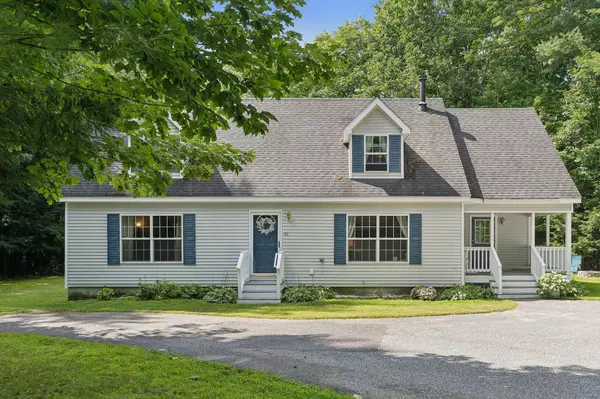 60 Town Farm RD, Gray, ME 04039