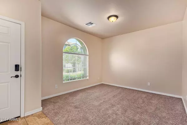 3832 E LESLIE Drive, Gilbert, AZ 85296