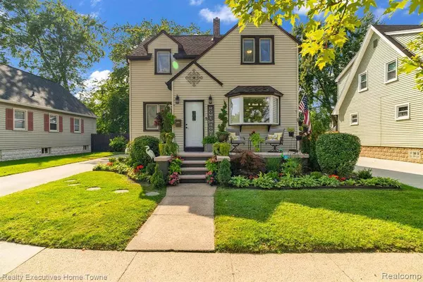 1319 19TH Street, Port Huron, MI 48060