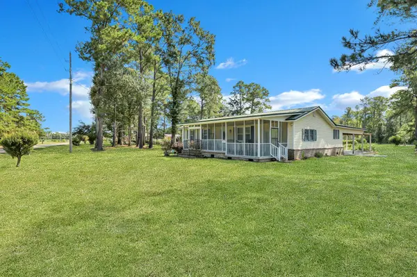 328 County Rd S-45-380, Kingstree, SC 29556