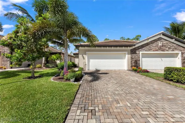9164 Glenforest DR, Naples, FL 34120