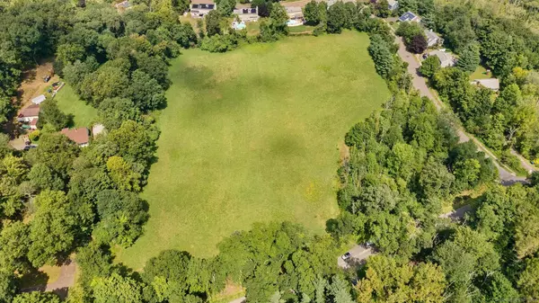 Footit Drive, Middletown, CT 06457